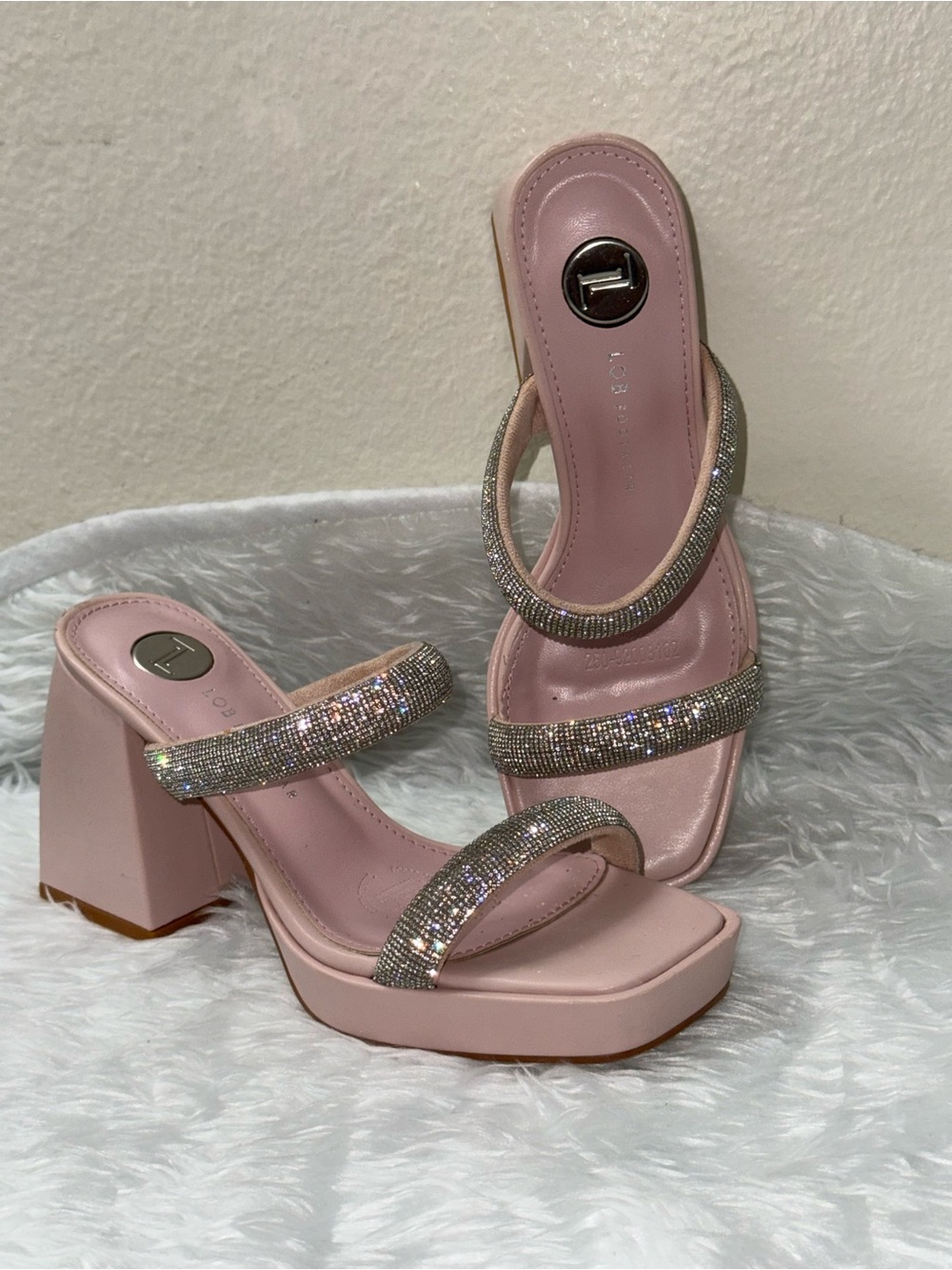 Sparkling Pink Block Heel Sandals with Rhinestone Straps